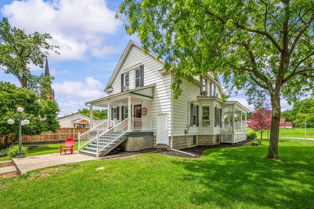 103 S Lincoln Avenue, Niles, MI 49120