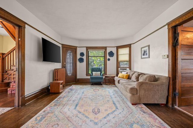103 S Lincoln Avenue, Niles, MI 49120
