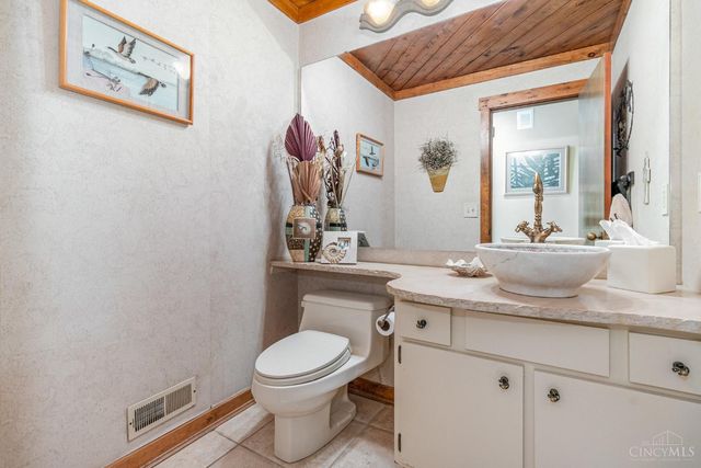 559 Asbury Road, Anderson Twp, OH 45255