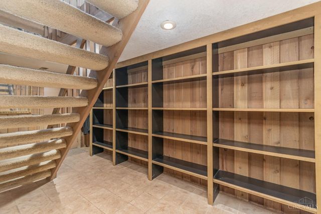 559 Asbury Road, Anderson Twp, OH 45255