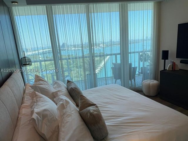888 Biscayne Blvd 1509, Miami, FL 33132