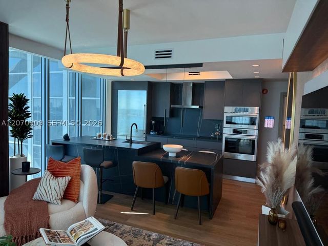 888 Biscayne Blvd 1509, Miami, FL 33132