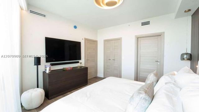 888 Biscayne Blvd 1509, Miami, FL 33132