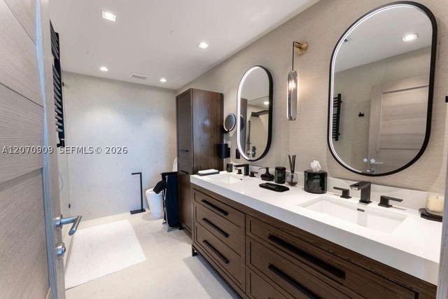 888 Biscayne Blvd 1509, Miami, FL 33132