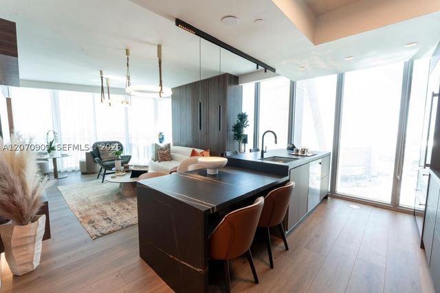 888 Biscayne Blvd 1509, Miami, FL 33132
