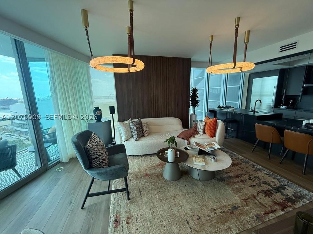 888 Biscayne Blvd 1509, Miami, FL 33132