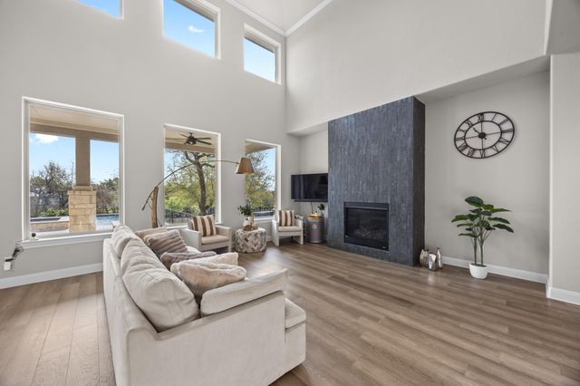 15705 Colinas CV, Bee Cave, TX 78738