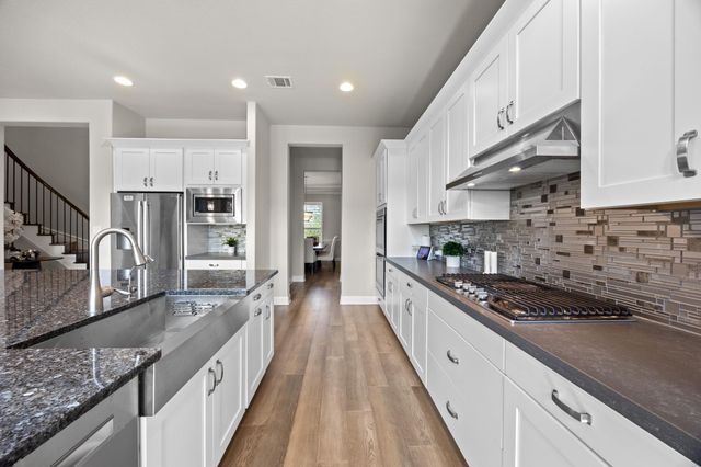 15705 Colinas CV, Bee Cave, TX 78738