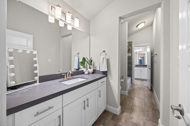 15705 Colinas CV, Bee Cave, TX 78738