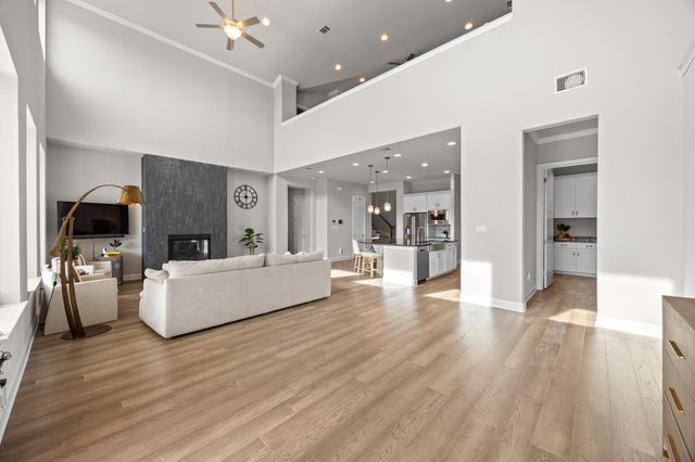 15705 Colinas CV, Bee Cave, TX 78738