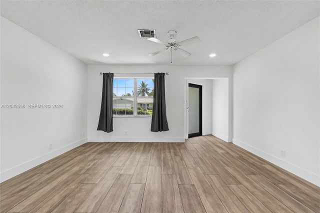 3941 NW 4th Ct, Coconut Creek, FL 33066