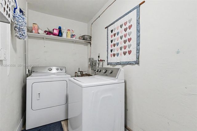 3941 NW 4th Ct, Coconut Creek, FL 33066