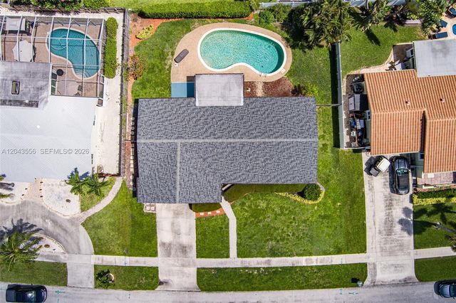 3941 NW 4th Ct, Coconut Creek, FL 33066