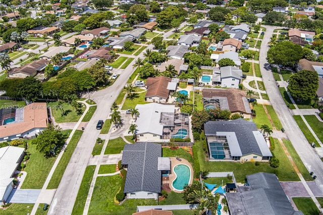 3941 NW 4th Ct, Coconut Creek, FL 33066