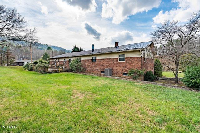 4549 Pine Orchard Road, Butler, TN 37640