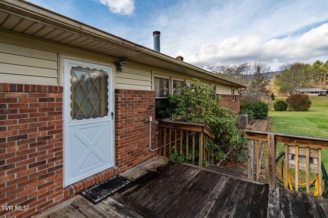 4549 Pine Orchard Road, Butler, TN 37640