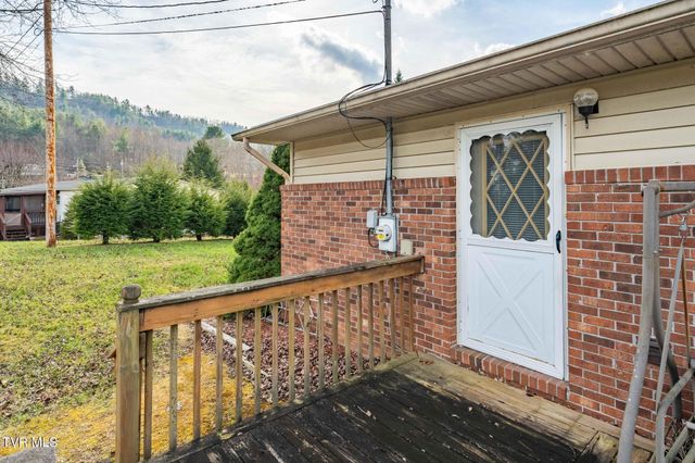 4549 Pine Orchard Road, Butler, TN 37640