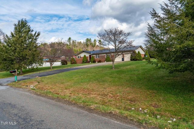 4549 Pine Orchard Road, Butler, TN 37640