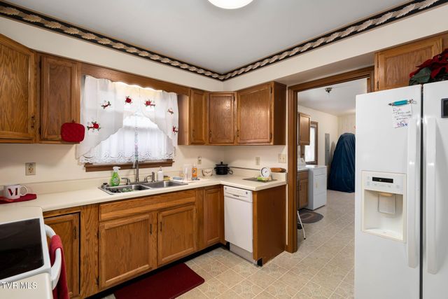 4549 Pine Orchard Road, Butler, TN 37640