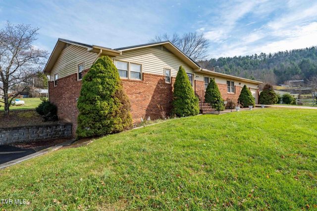 4549 Pine Orchard Road, Butler, TN 37640