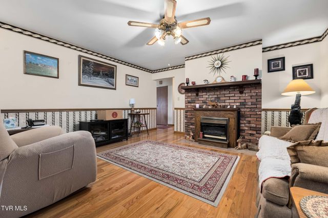 4549 Pine Orchard Road, Butler, TN 37640