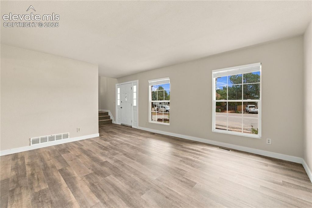568 Silverton Court, Colorado Springs, CO 80919 — photo 3