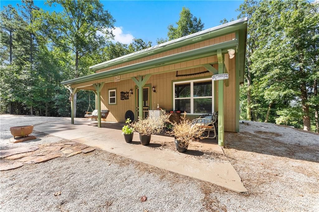 318 Jim Grizzle Road, Royston, GA 30662