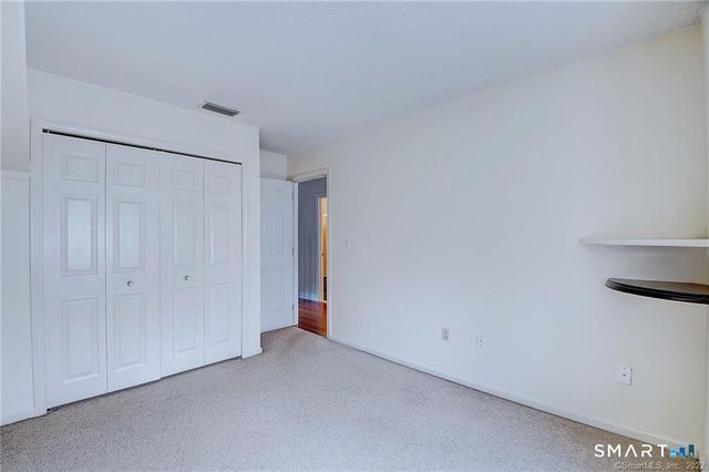 334 Conestoga Way 334, Glastonbury, CT 06033