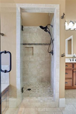 98 Twelve Oaks Drive SE, Cartersville, GA 30120