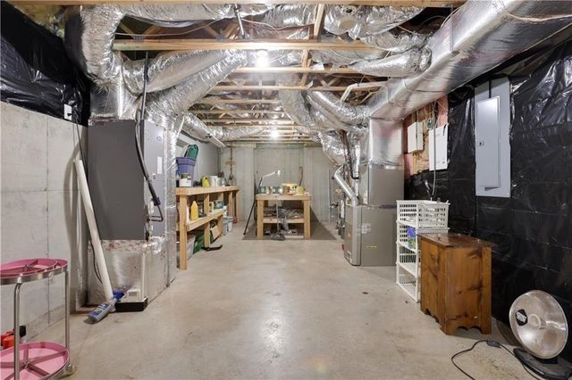 98 Twelve Oaks Drive SE, Cartersville, GA 30120