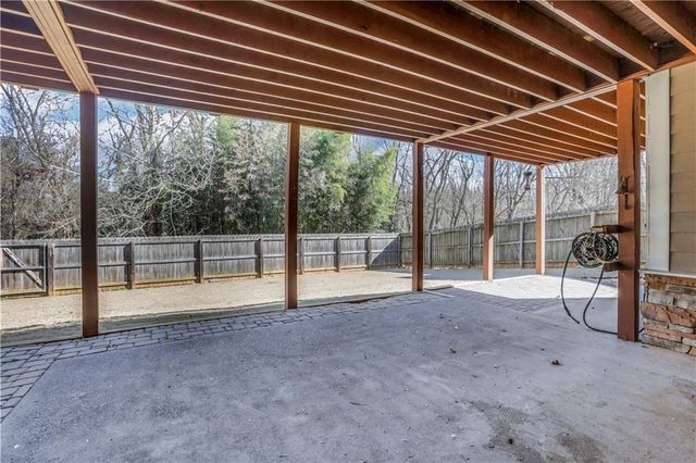 98 Twelve Oaks Drive SE, Cartersville, GA 30120