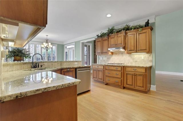 98 Twelve Oaks Drive SE, Cartersville, GA 30120