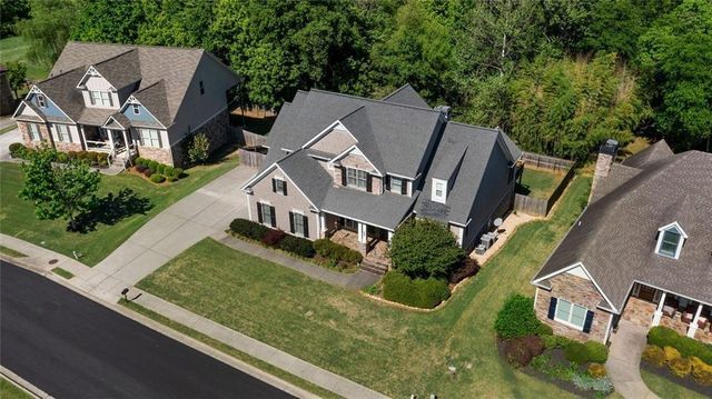 98 Twelve Oaks Drive SE, Cartersville, GA 30120
