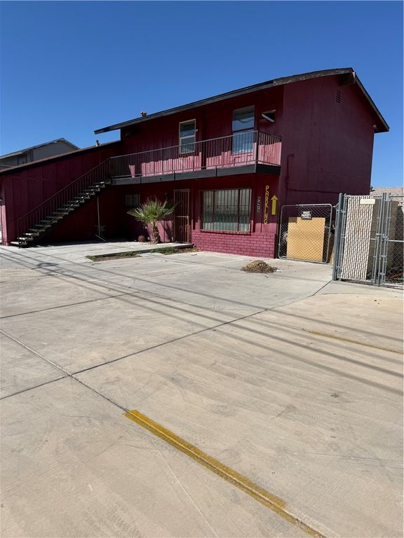 5473 South SOUTH Eastern Avenue, Las Vegas, NV 89119 — photo 2