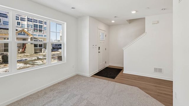 535 yosemite Way, Mundelein, IL 60060