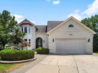 42328 Sheridan Court, Clinton Township, MI 48038