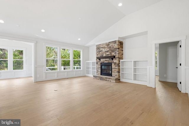 25 FISHER LN, Warrenton, VA 20186