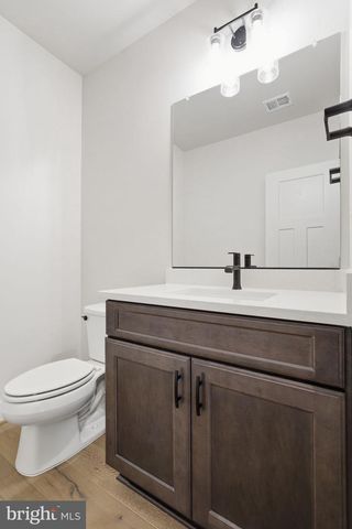25 FISHER LN, Warrenton, VA 20186