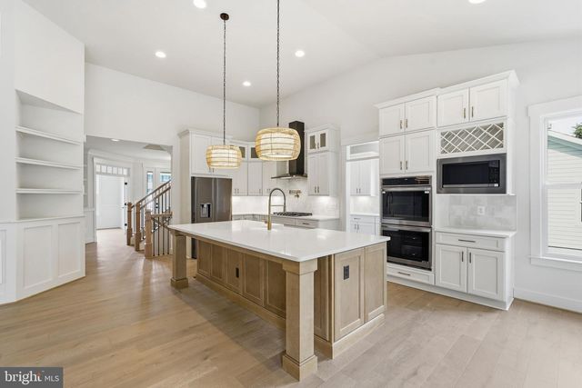 25 FISHER LN, Warrenton, VA 20186