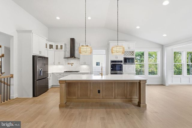 25 FISHER LN, Warrenton, VA 20186
