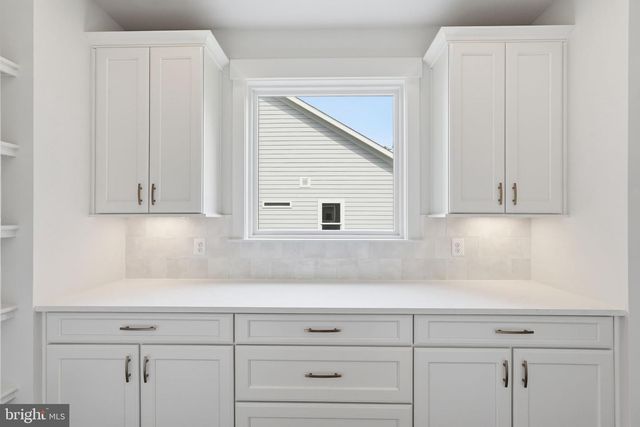 25 FISHER LN, Warrenton, VA 20186