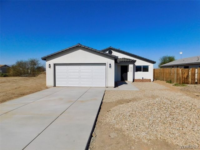 9758 S Kingman Drive, Mohave Valley, AZ 86440