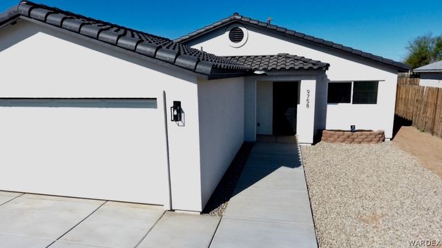 9758 S Kingman Drive, Mohave Valley, AZ 86440