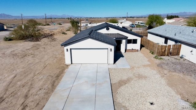 9758 S Kingman Drive, Mohave Valley, AZ 86440