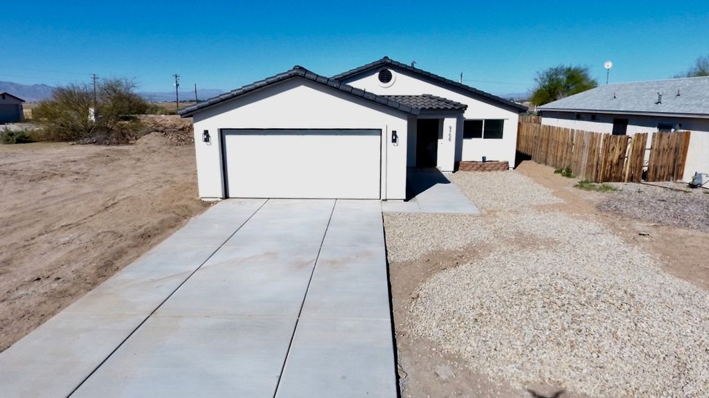 9758 S Kingman Drive, Mohave Valley, AZ 86440