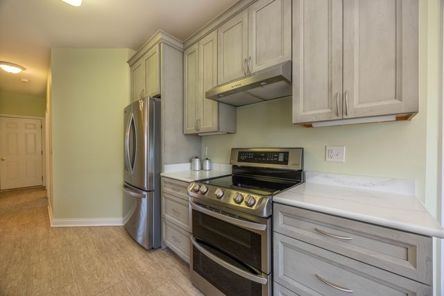 111 Cedar Stream Drive, Paris, KY 40361