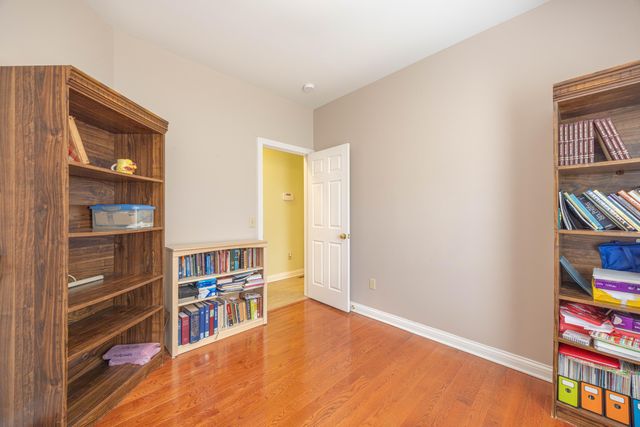 111 Cedar Stream Drive, Paris, KY 40361