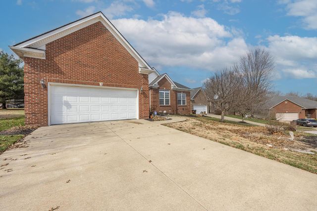 111 Cedar Stream Drive, Paris, KY 40361