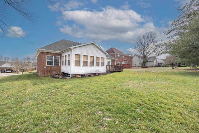 111 Cedar Stream Drive, Paris, KY 40361