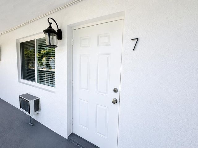 701 SW 14th Avenue 7, Fort Lauderdale, FL 33312